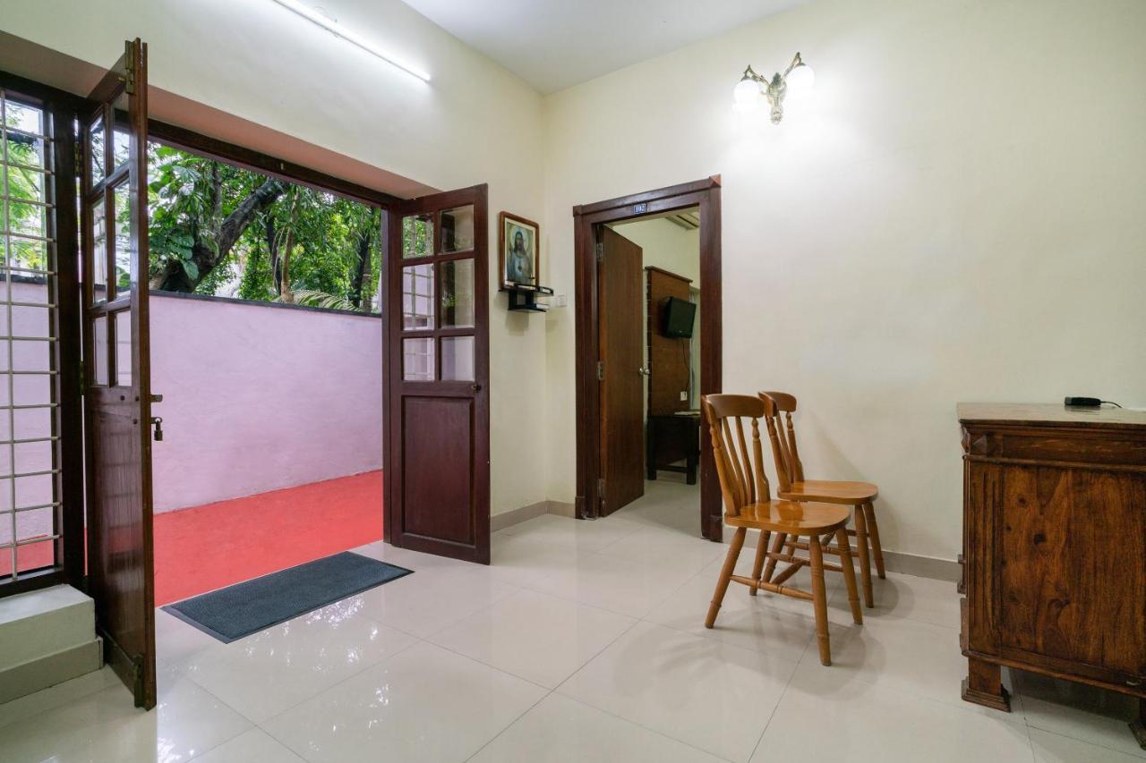 Oyo Home 63551 Pleasant Stay Near Fort Kochi Beach 外观 照片